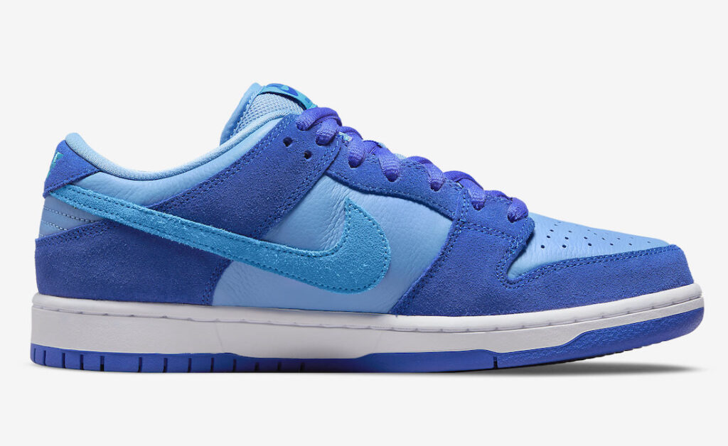 نایک اس بی دانک بلوبری Nike SB Dunk Low Blue Raspberry