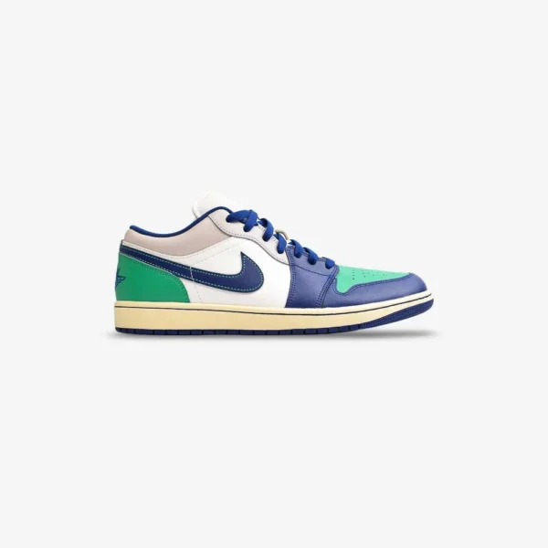 کتونی Nike مدل Air Jordan 1 Low Rare Air – 553558-147
